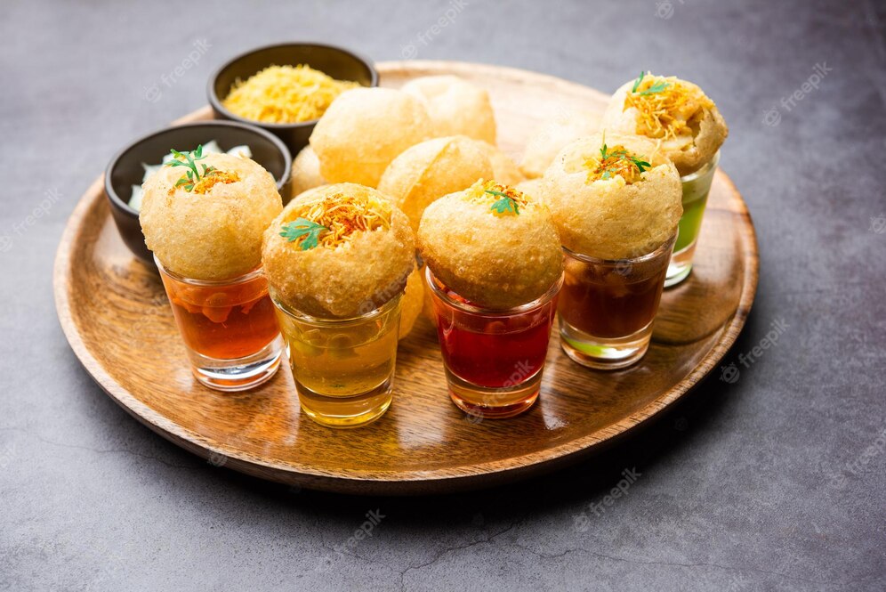 A variant fuchka is instead of spicy water with Scotch or wine. ‘Pani Puri Tequila Shot’ is a cuisine created to impress and entice outsiders!